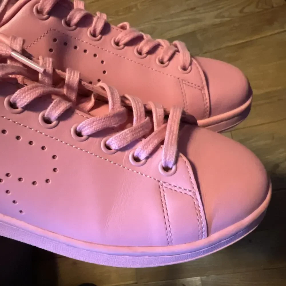 adidas hi shoes